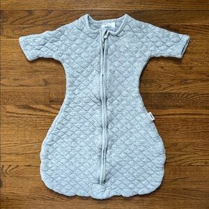 Halo Sleep Sack SleepSack Easy Transition Small Grey Quilted 3-6 Months